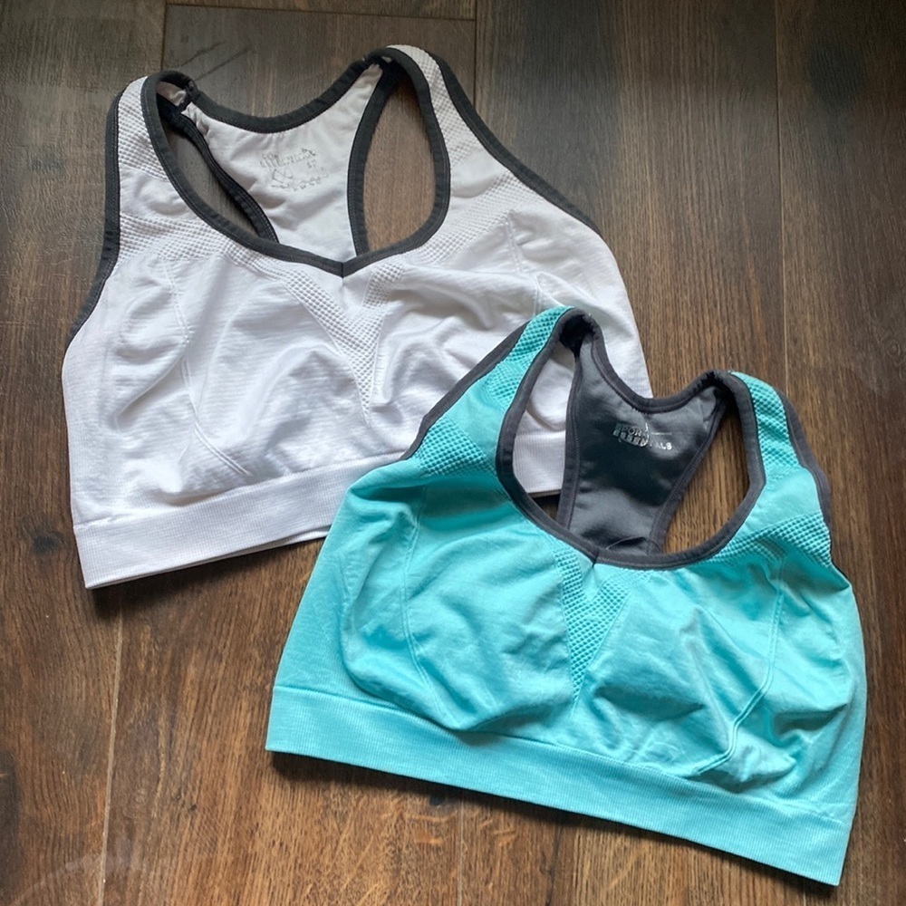 Sports bras size medium